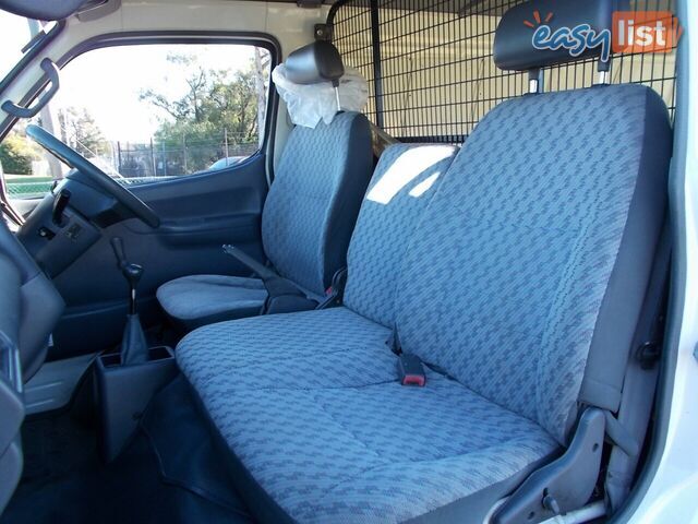 2000 TOYOTA HIACE LWB RZH113R VAN