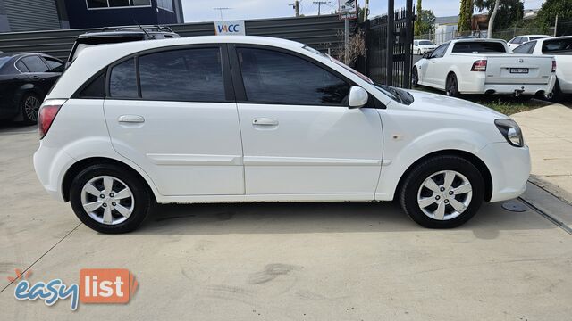 2010 Kia Rio UNSPECIFIED S Hatchback Manual