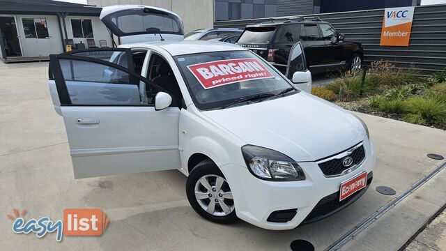 2010 Kia Rio UNSPECIFIED S Hatchback Manual