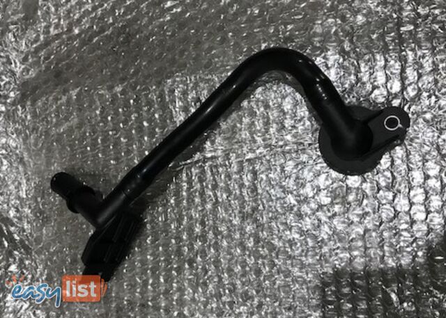 FIAT DUCATO NEW GENUINE PLASTIC WATER PIPE FROM  BLOCK TO HEADER TANK 2.3LTR F1A 07-ON 504102965