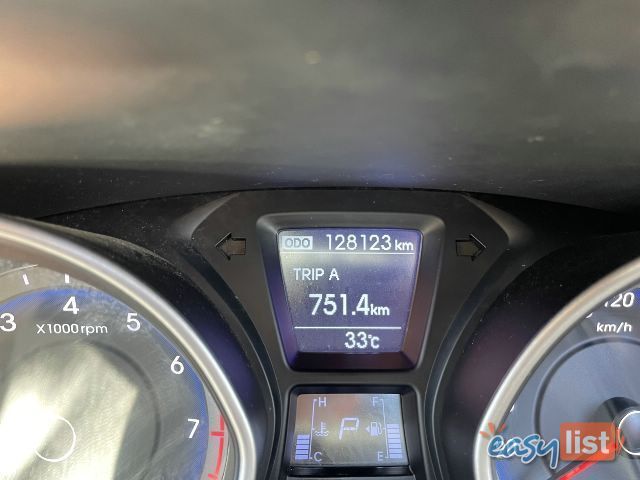 2013  HYUNDAI I30 Active GD HATCHBACK