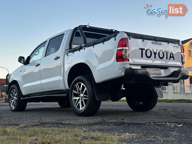 2014 TOYOTA HILUX SR (4x4) KUN26R MY14 DUAL CAB P/UP