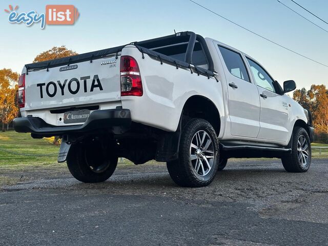 2014 TOYOTA HILUX SR (4x4) KUN26R MY14 DUAL CAB P/UP