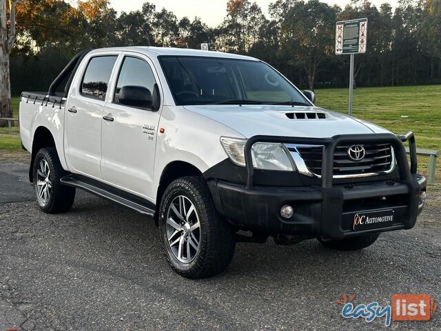 2014 TOYOTA HILUX SR (4x4) KUN26R MY14 DUAL CAB P/UP