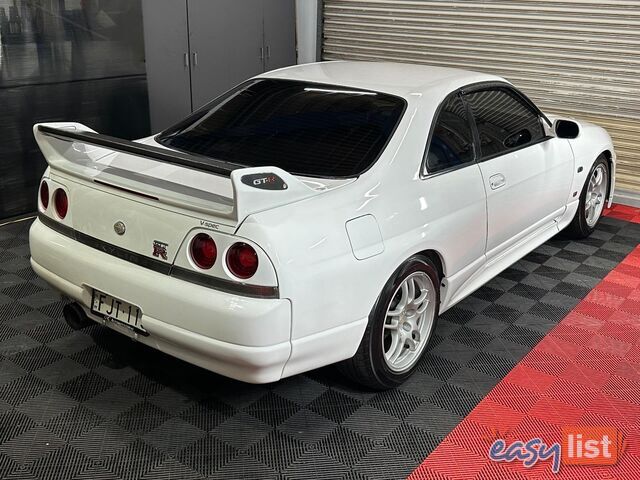 1995 NISSAN SKYLINE GT-R R33 COUPE