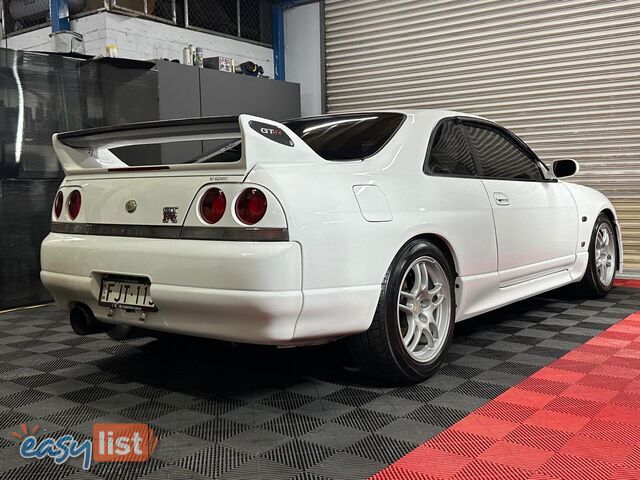 1995 NISSAN SKYLINE GT-R R33 COUPE