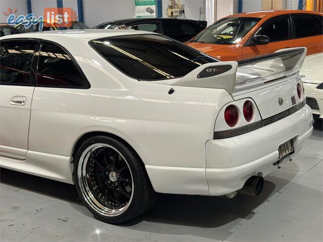 1995 NISSAN SKYLINE GT-R R33 COUPE