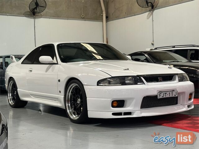 1995 NISSAN SKYLINE GT-R R33 COUPE