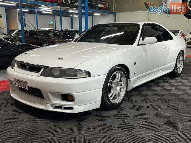 1995 NISSAN SKYLINE GT-R R33 COUPE