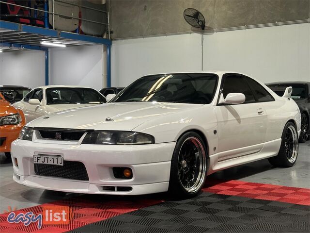 1995 NISSAN SKYLINE GT-R R33 COUPE
