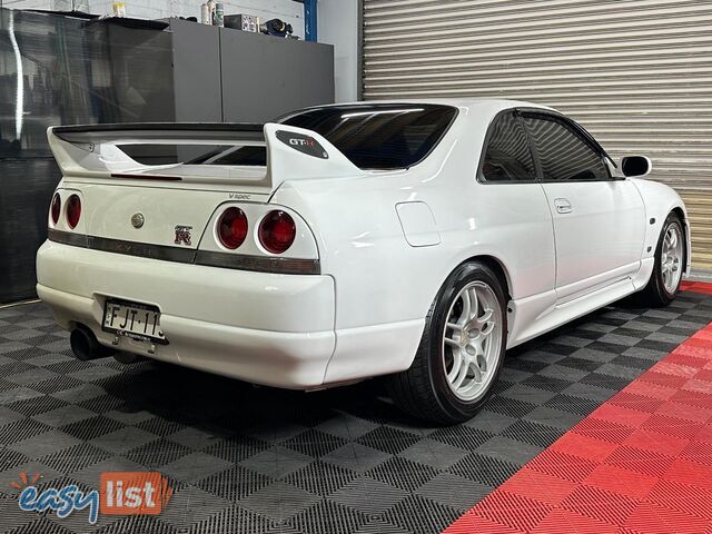 1995 NISSAN SKYLINE GT-R R33 COUPE