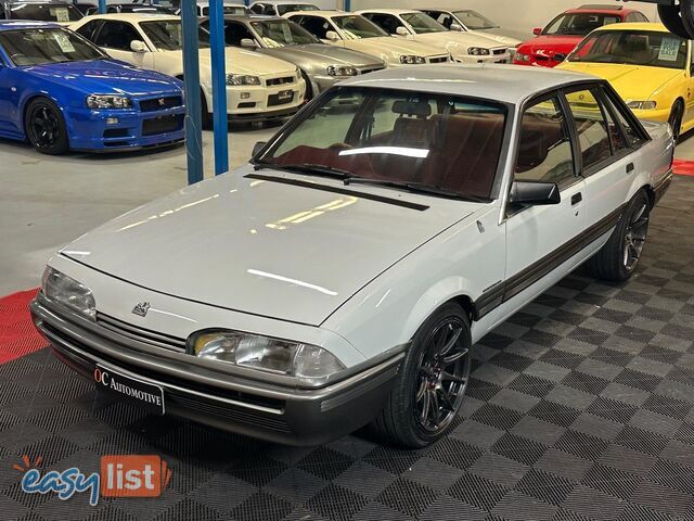 1986 HOLDEN COMMODORE SL VL 4D SEDAN