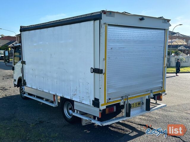 2013 ISUZU NPR 300 MEDIUM NH C/CHAS