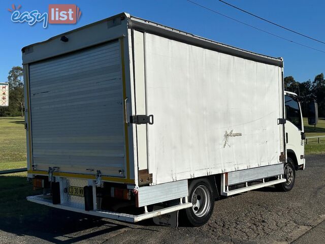 2013 ISUZU NPR 300 MEDIUM NH C/CHAS