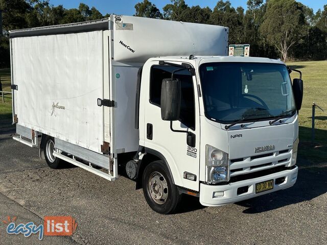 2013 ISUZU NPR 300 MEDIUM NH C/CHAS