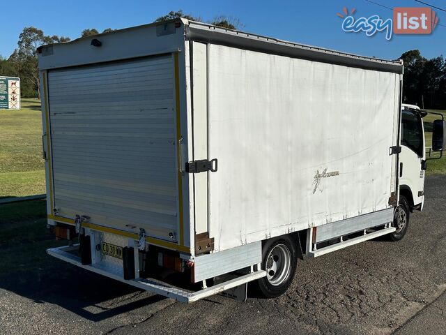 2013 ISUZU NPR 300 MEDIUM NH C/CHAS