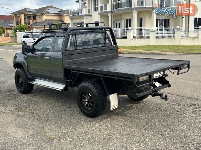2010 TOYOTA HILUX SR (4x4) GGN25R 09 UPGRADE C/CHAS