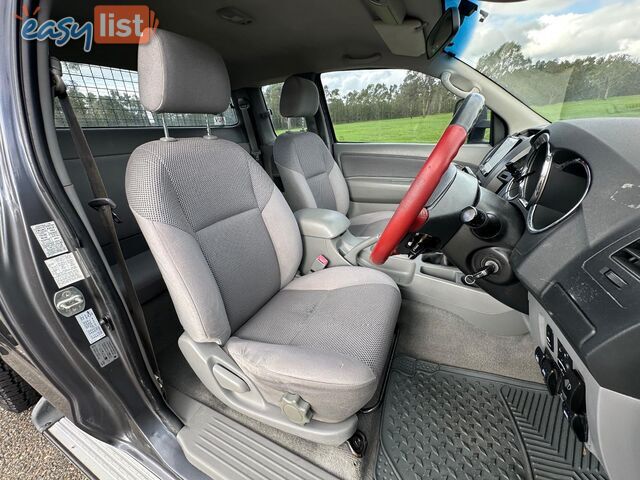 2010 TOYOTA HILUX SR (4x4) GGN25R 09 UPGRADE C/CHAS