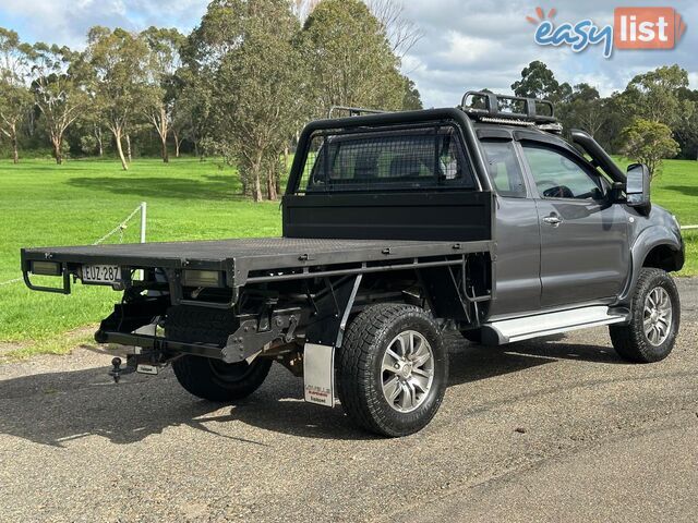 2010 TOYOTA HILUX SR (4x4) GGN25R 09 UPGRADE C/CHAS