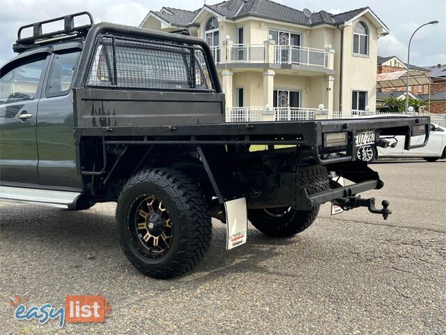 2010 TOYOTA HILUX SR (4x4) GGN25R 09 UPGRADE C/CHAS