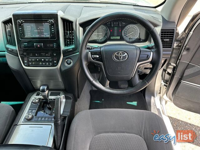 2017 TOYOTA LANDCRUISER GXL (4x4) VDJ200R MY17 