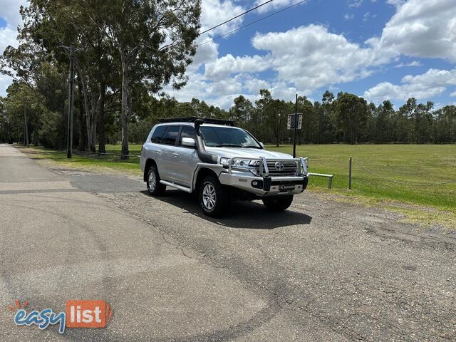 2017 TOYOTA LANDCRUISER GXL (4x4) VDJ200R MY17 