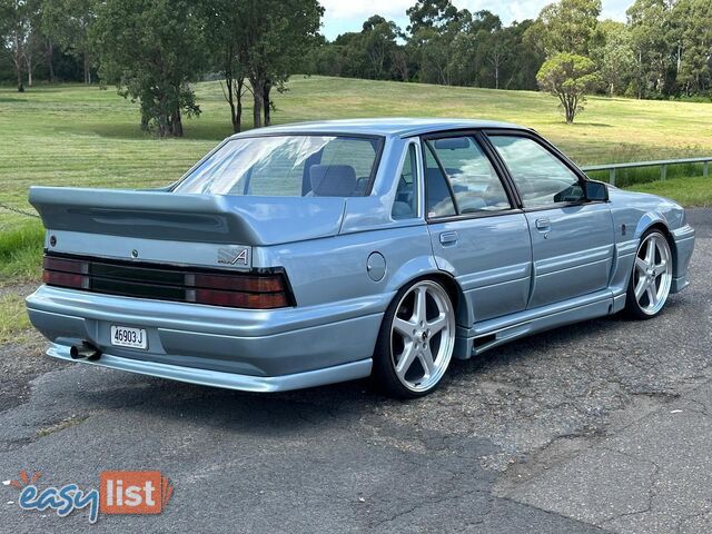 1987 HOLDEN COMMODORE EXECUTIVE VL 4D SEDAN