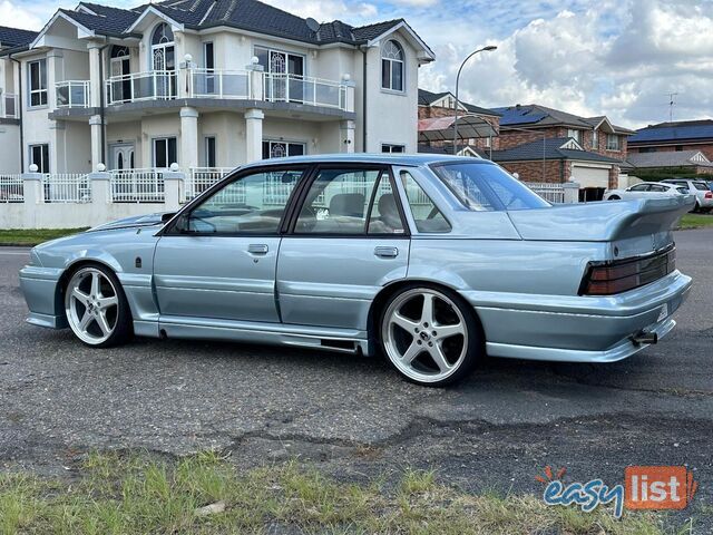 1987 HOLDEN COMMODORE EXECUTIVE VL 4D SEDAN