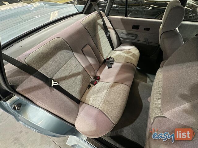 1987 HOLDEN COMMODORE EXECUTIVE VL 4D SEDAN