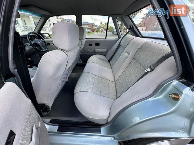 1987 HOLDEN COMMODORE EXECUTIVE VL 4D SEDAN