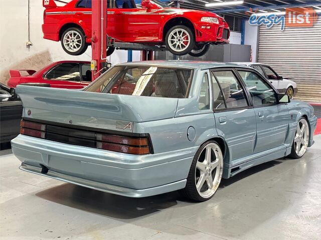 1987 HOLDEN COMMODORE EXECUTIVE VL 4D SEDAN
