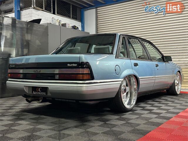 1987 HOLDEN CALAIS  VL 4D SEDAN