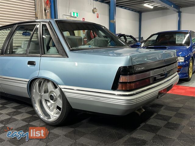 1987 HOLDEN CALAIS  VL 4D SEDAN