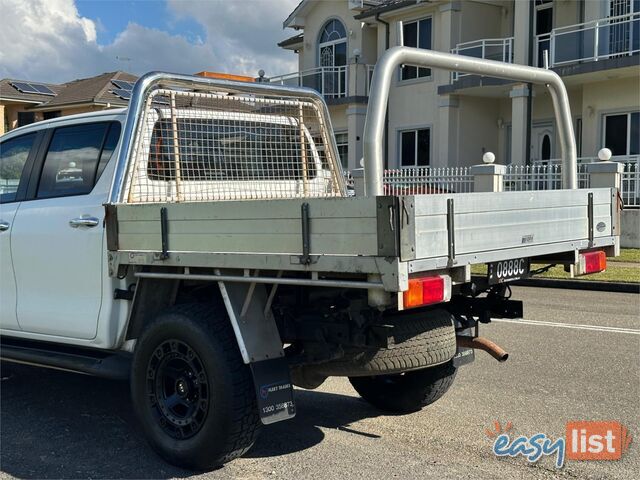2015 TOYOTA HILUX SR (4x4) GUN126R DUAL C/CHAS