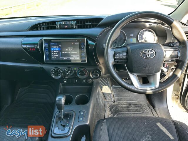 2015 TOYOTA HILUX SR (4x4) GUN126R DUAL C/CHAS