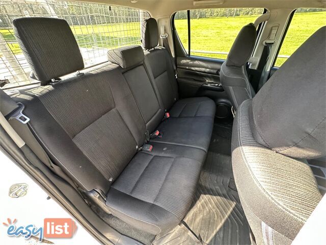 2015 TOYOTA HILUX SR (4x4) GUN126R DUAL C/CHAS