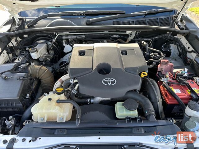 2015 TOYOTA HILUX SR (4x4) GUN126R DUAL C/CHAS