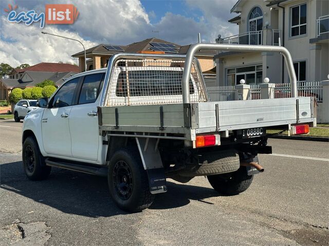 2015 TOYOTA HILUX SR (4x4) GUN126R DUAL C/CHAS
