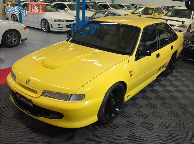 1995 HSV CLUBSPORT GTSR Replica VS Sedan