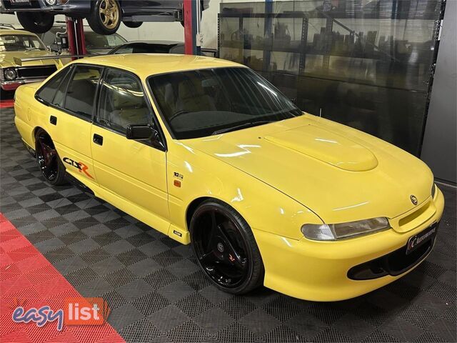 1995 HSV CLUBSPORT GTSR Replica VS Sedan