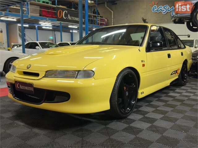 1995 HSV CLUBSPORT GTSR Replica VS Sedan