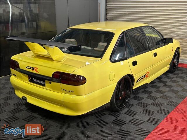 1995 HSV CLUBSPORT GTSR Replica VS Sedan