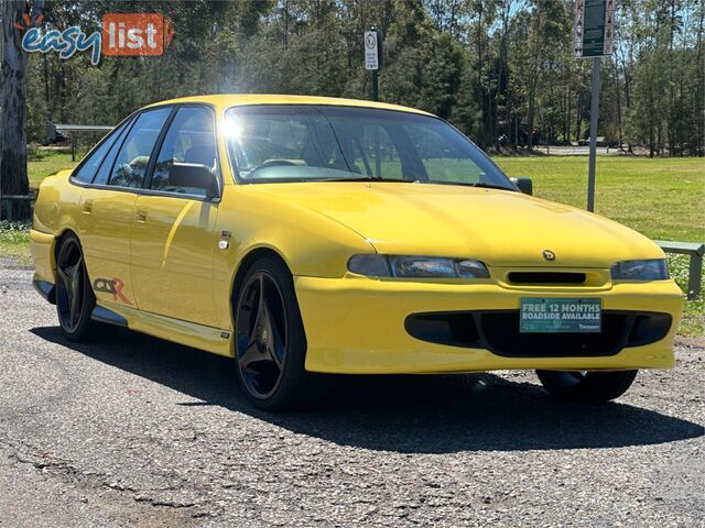 1995 HSV CLUBSPORT GTSR Replica VS Sedan