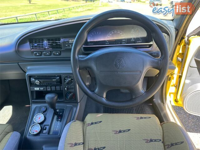 1995 HSV CLUBSPORT GTSR Replica VS Sedan
