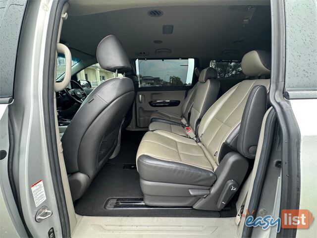 2016 KIA CARNIVAL PLATINUM YP MY16 UPDATE 4D WAGON
