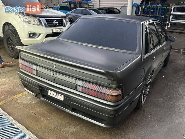 1986 HOLDEN COMMODORE EXECUTIVE VL 4D SEDAN