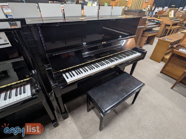 Yamaha U1H Polished Ebony Upright Piano in Excellent Condition