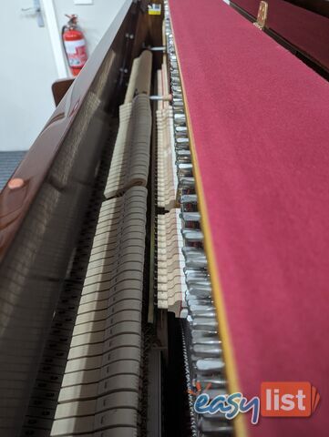 Alex Steinbach School Studio,118cm JS247D Upright Piano in Walnut Polished ( 2003 Ser No #IJMD01106)