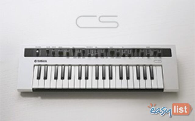 Yamaha reface CS Analog synthesizer