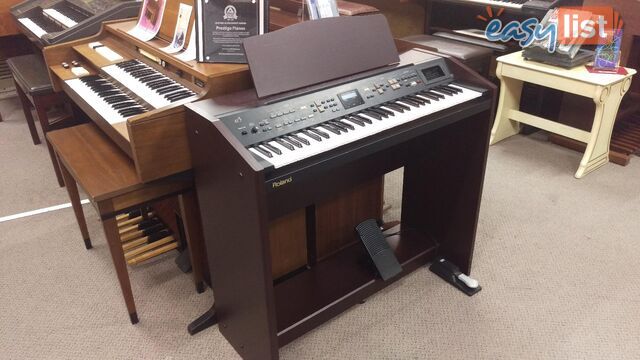 Roland Atelier Organ Model AT5